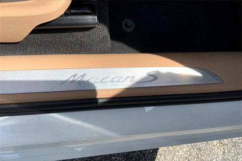 Certified 2021 Porsche Macan S image 49