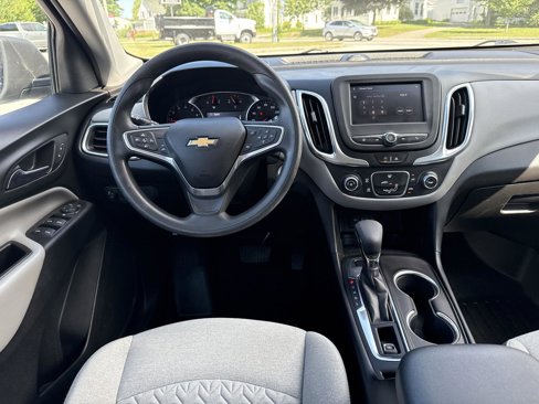 Used 2022 Chevrolet Equinox LS w/ LS Convenience Package image 13