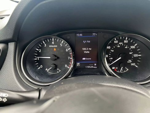 Used 2018 Nissan Rogue S image 10