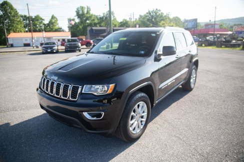 Used 2021 Jeep Grand Cherokee Laredo image 7
