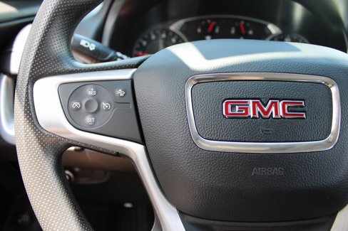Used 2023 GMC Terrain SLE w/ Driver Convenience Package image 13