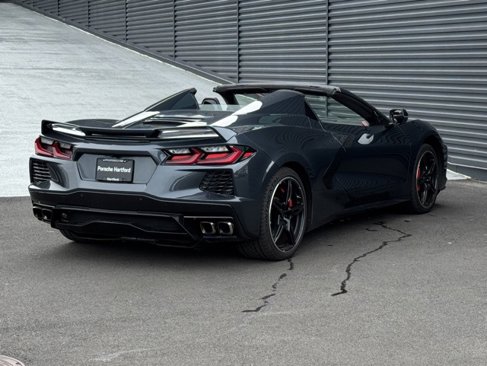Used 2021 Chevrolet Corvette Stingray Premium Conv w/ Z51 Performance Package image 7