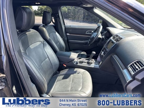 Used 2018 Ford Explorer Limited image 24