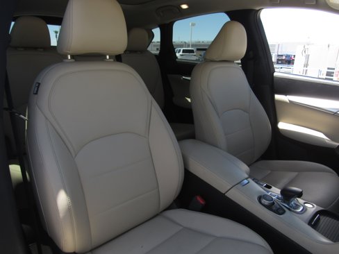 Used 2020 INFINITI QX50 Luxe w/ Navigation Package image 11