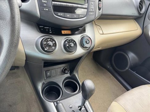 Used 2011 Toyota RAV4 4WD image 14