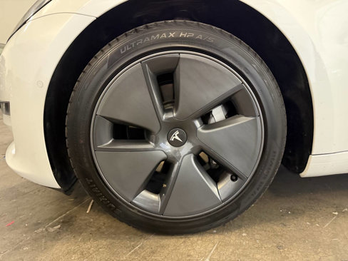 Used 2021 Tesla Model 3 Standard Range Plus image 31