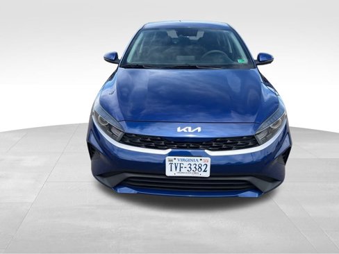 Used 2023 Kia Forte LXS w/ LXS Technology Package image 9