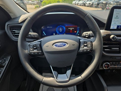 Used 2021 Ford Escape Titanium image 20
