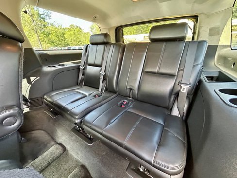 Used 2007 Chevrolet Suburban LT w/ LT Preferred Equipment Group image 15