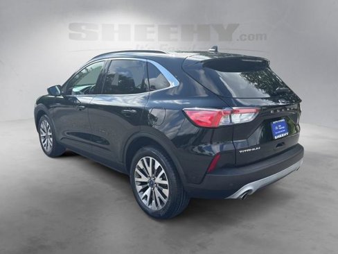 Certified 2021 Ford Escape Titanium image 5