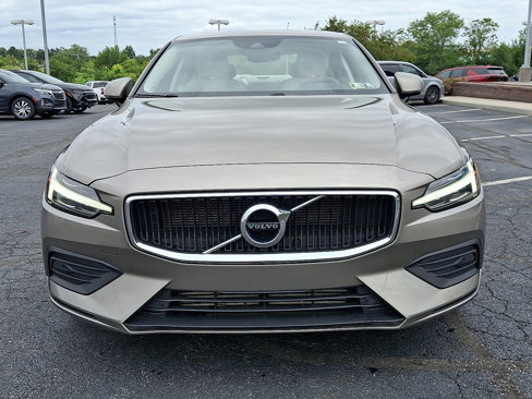 Used 2020 Volvo S60 T6 Momentum w/ Protection Package image 2