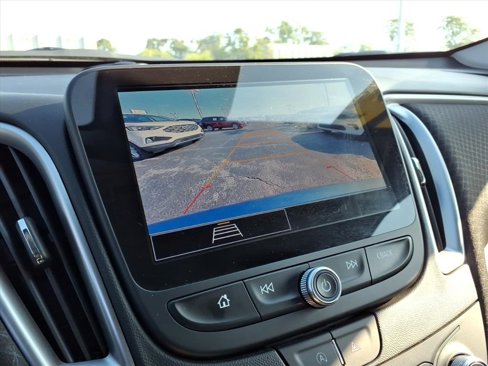 Used 2025 Chevrolet Malibu LS image 18