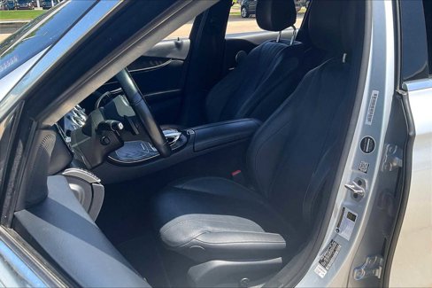 Used 2020 Mercedes-Benz E 350 Sedan image 7