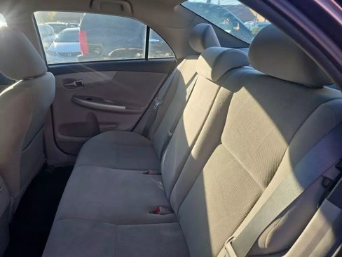 Used 2013 Toyota Corolla LE Special Edition image 30