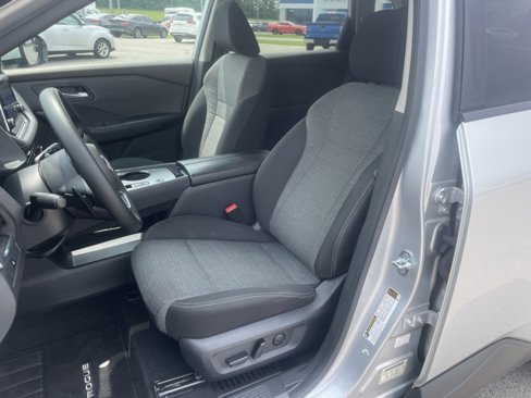 Used 2022 Nissan Rogue SV image 20