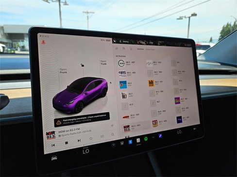 Used 2022 Tesla Model Y Long Range image 22