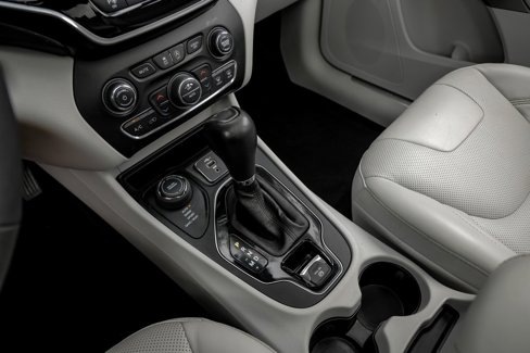 Used 2021 Jeep Cherokee Limited image 35
