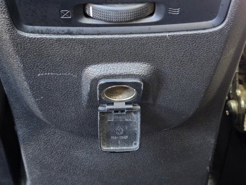 Used 2018 Ford Escape SEL image 17