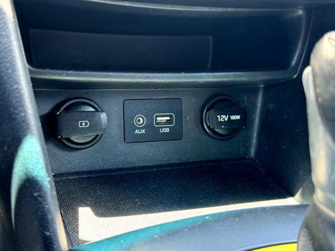 Used 2019 Hyundai Kona Limited image 24