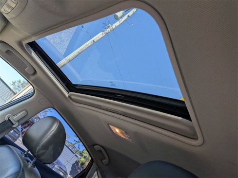 Used 2015 Nissan Sentra SL w/ SL Premium Package image 14