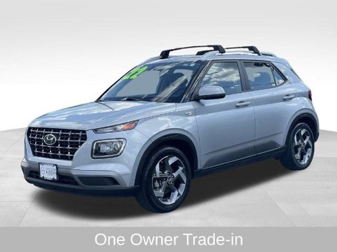 Used 2022 Hyundai Venue SEL image 2