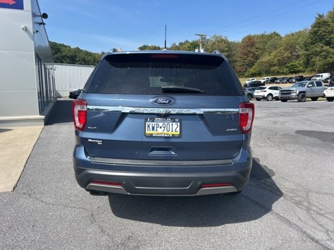 Used 2019 Ford Explorer XLT w/ Equipment Group 202A image 5
