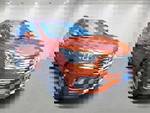 Used 2017 Hyundai Santa Fe Sport image 2