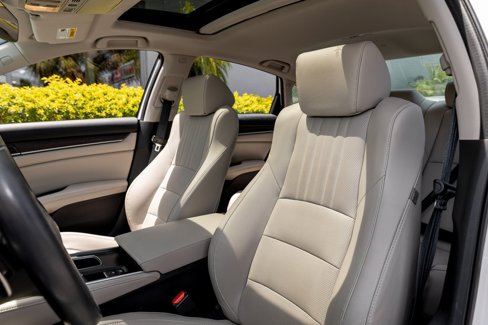 Used 2020 Honda Accord Touring image 23