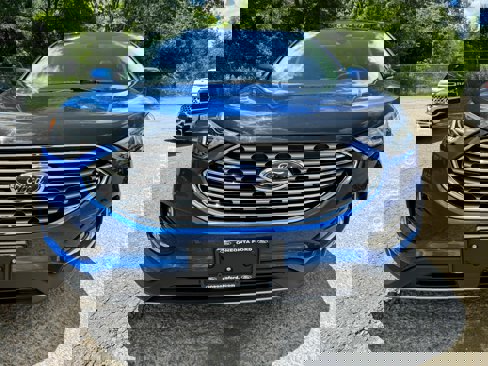 Used 2020 Ford Edge Titanium w/ Class II Trailer Tow Package image 8
