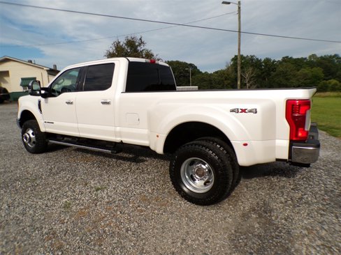Used 2019 Ford F350 Lariat w/ Lariat Ultimate Package image 2