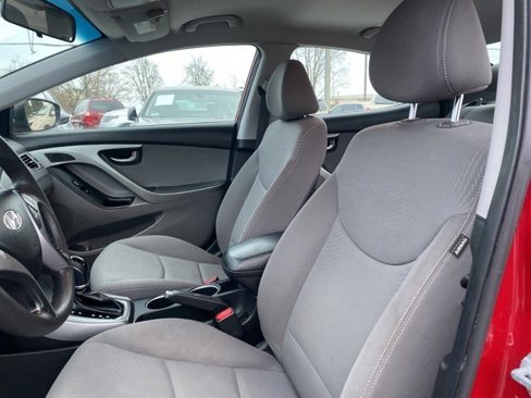 Used 2015 Hyundai Elantra SE image 9