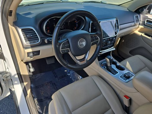 Used 2020 Jeep Grand Cherokee Limited w/ Trailer Tow Group IV image 16