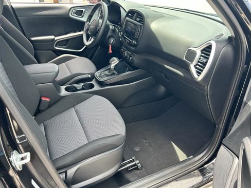 Used 2024 Kia Soul LX w/ Option Group 015 image 12