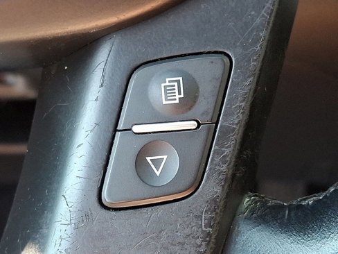 Used 2015 Kia Cadenza Premium w/ Technology Package image 33