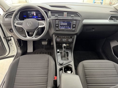Used 2022 Volkswagen Tiguan S image 4