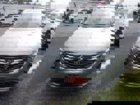 Used 2023 Buick Envision Essence image 6