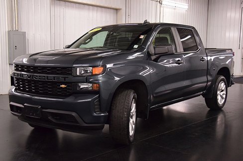 Used 2021 Chevrolet Silverado 1500 Custom image 3
