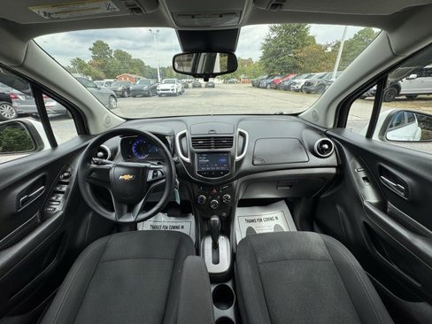 Used 2016 Chevrolet Trax LS image 18