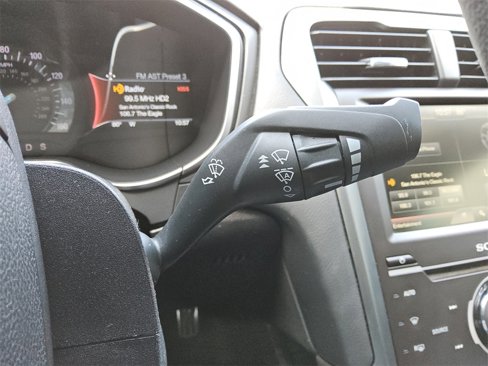 Used 2015 Ford Fusion Titanium image 28
