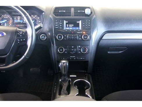 Used 2019 Ford Explorer XLT w/ Class III Trailer Tow Package image 7