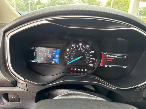 Used 2019 Ford Fusion SE image 15