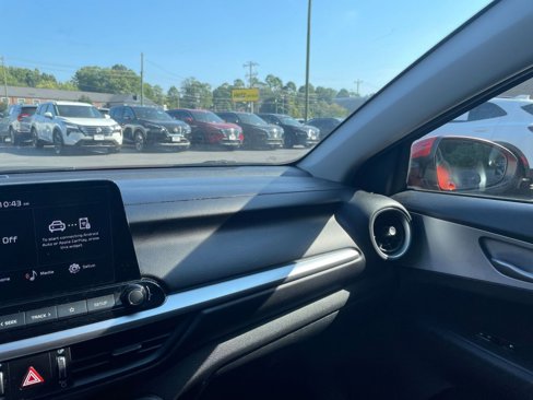 Used 2023 Kia Forte LXS w/ LXS Technology Package image 31