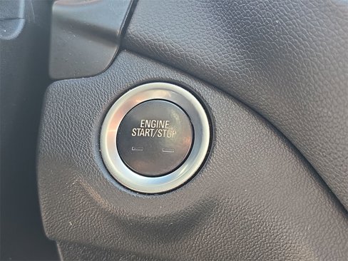 Used 2019 Chevrolet Equinox LT image 17