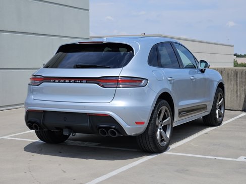 Certified 2025 Porsche Macan Turbo image 8