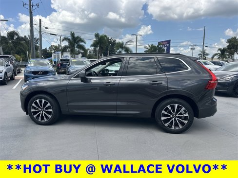 Used 2023 Volvo XC60 B5 Core image 9