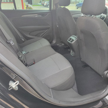 Used 2019 Buick Regal Preferred w/ Sights and Sounds Package image 14