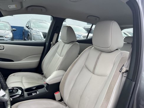 Used 2021 Nissan Leaf SL Plus image 12