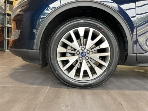 Used 2021 Ford Escape Titanium image 38