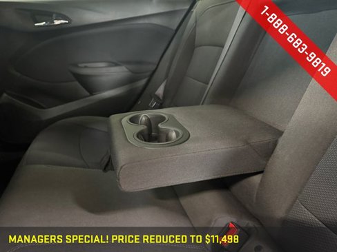 Used 2017 Chevrolet Cruze LT image 21