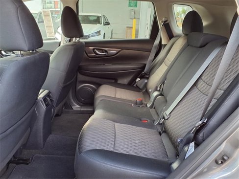 Certified 2020 Nissan Rogue SV w/ Premium Package image 19